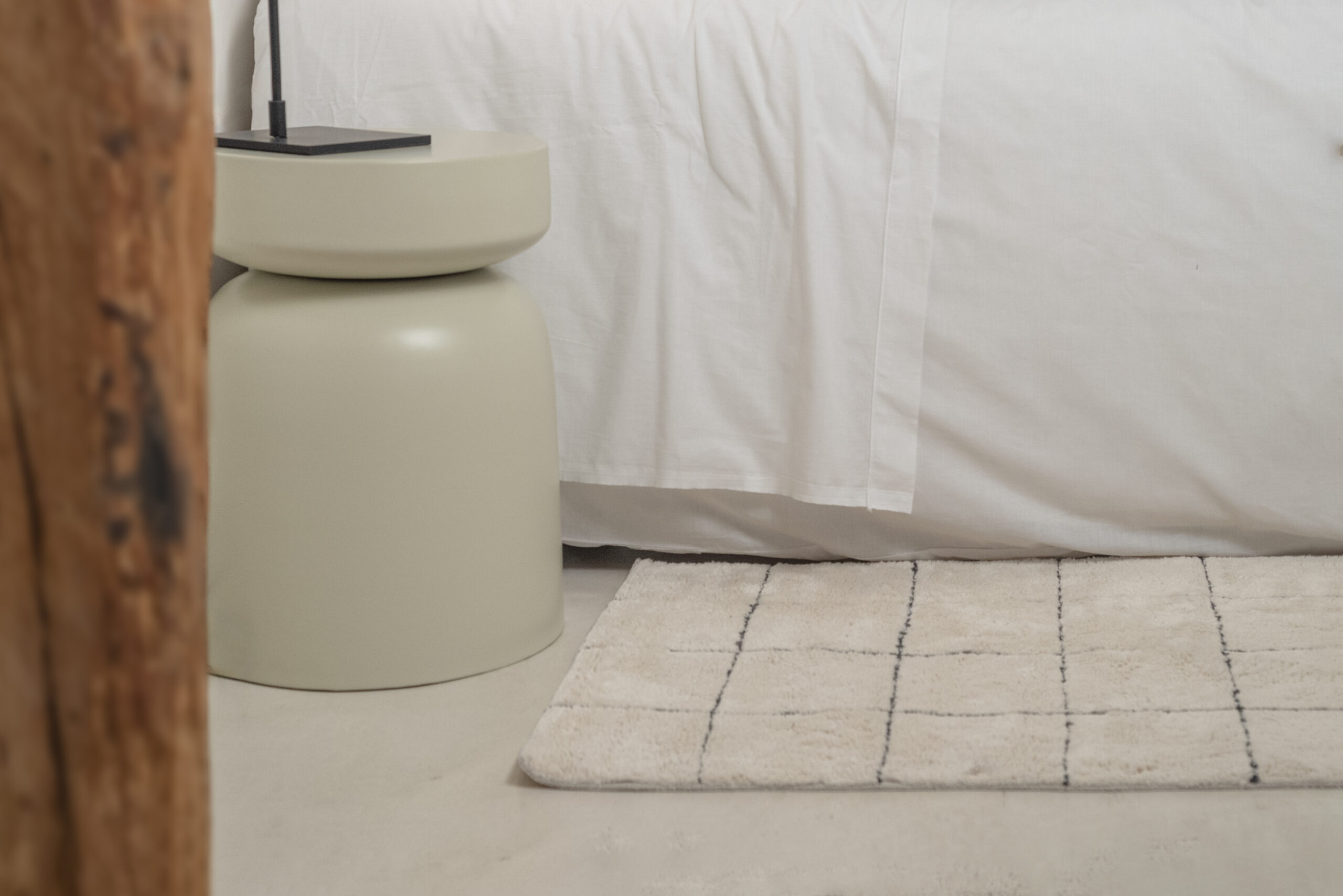 MESA AUXILIAR AURORA CREMA Ø35x43CM - Imagen 2